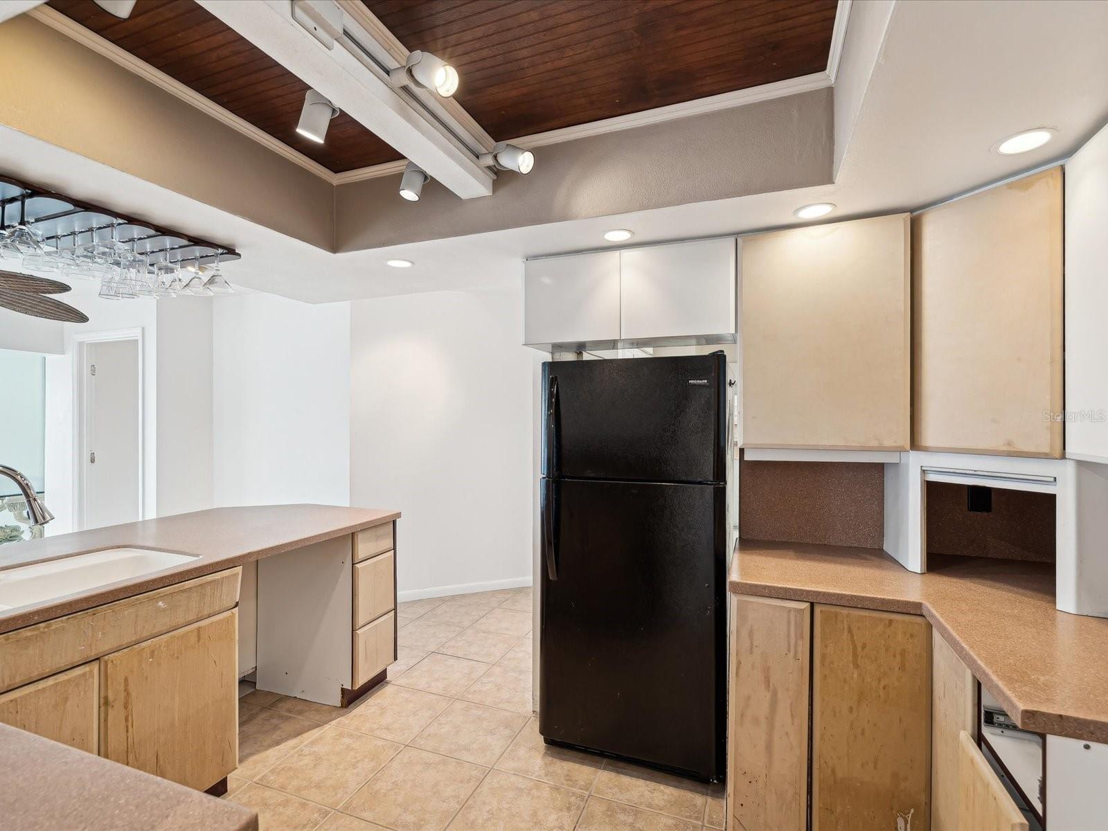 11549 48TH AVE N, ST PETERSBURG, FL, 33708