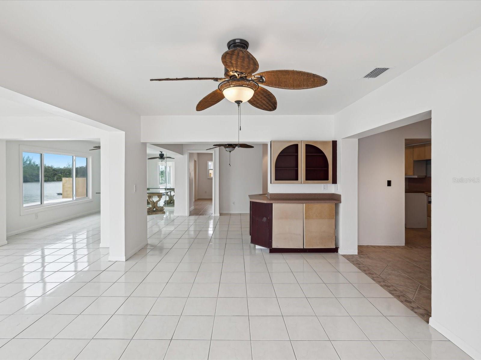 11549 48TH AVE N, ST PETERSBURG, FL, 33708