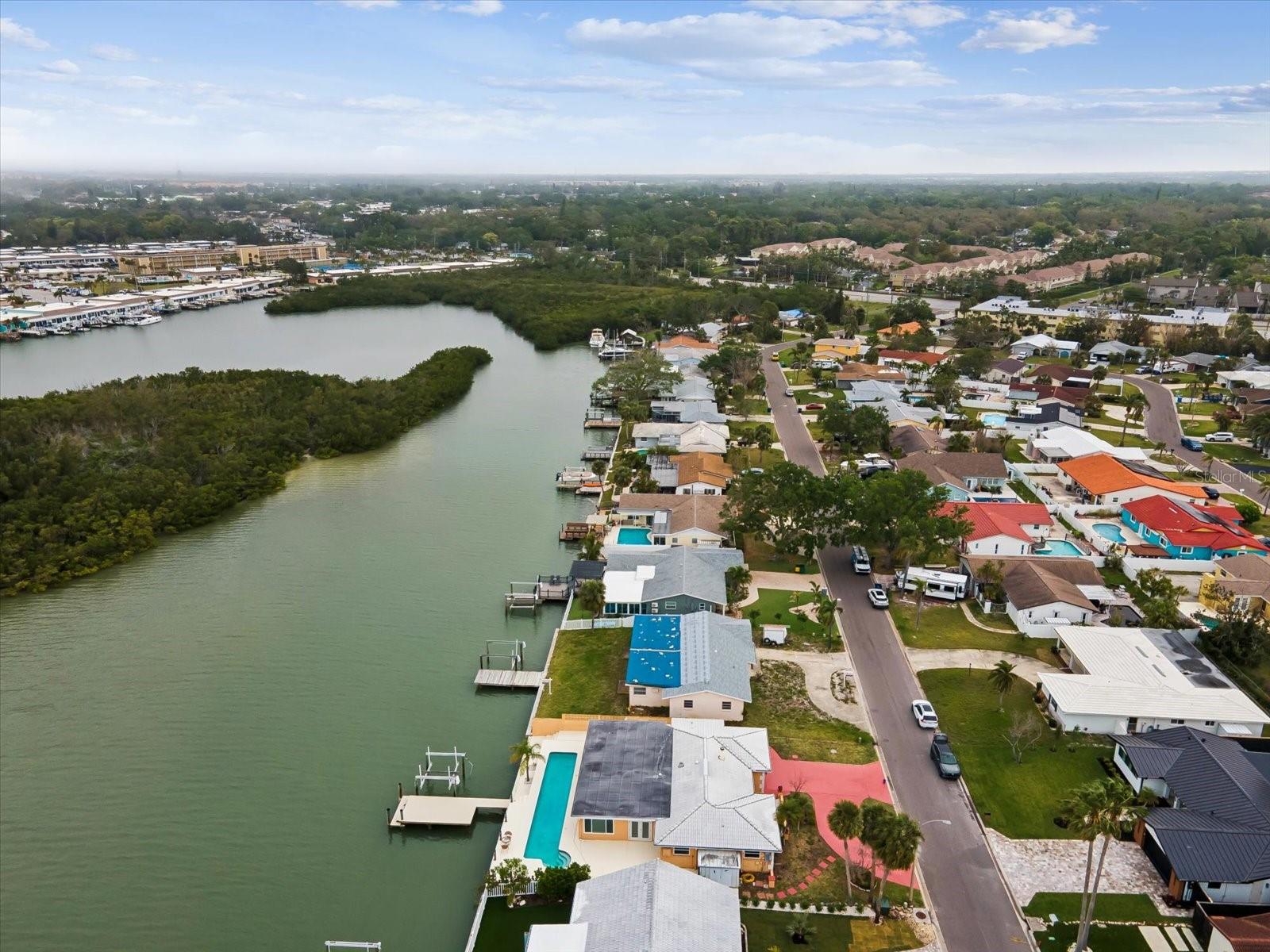 11549 48TH AVE N, ST PETERSBURG, FL, 33708