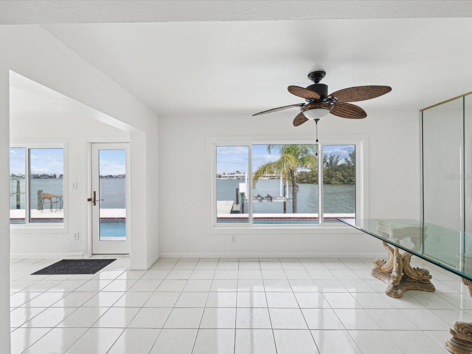 11549 48TH AVE N, ST PETERSBURG, FL, 33708