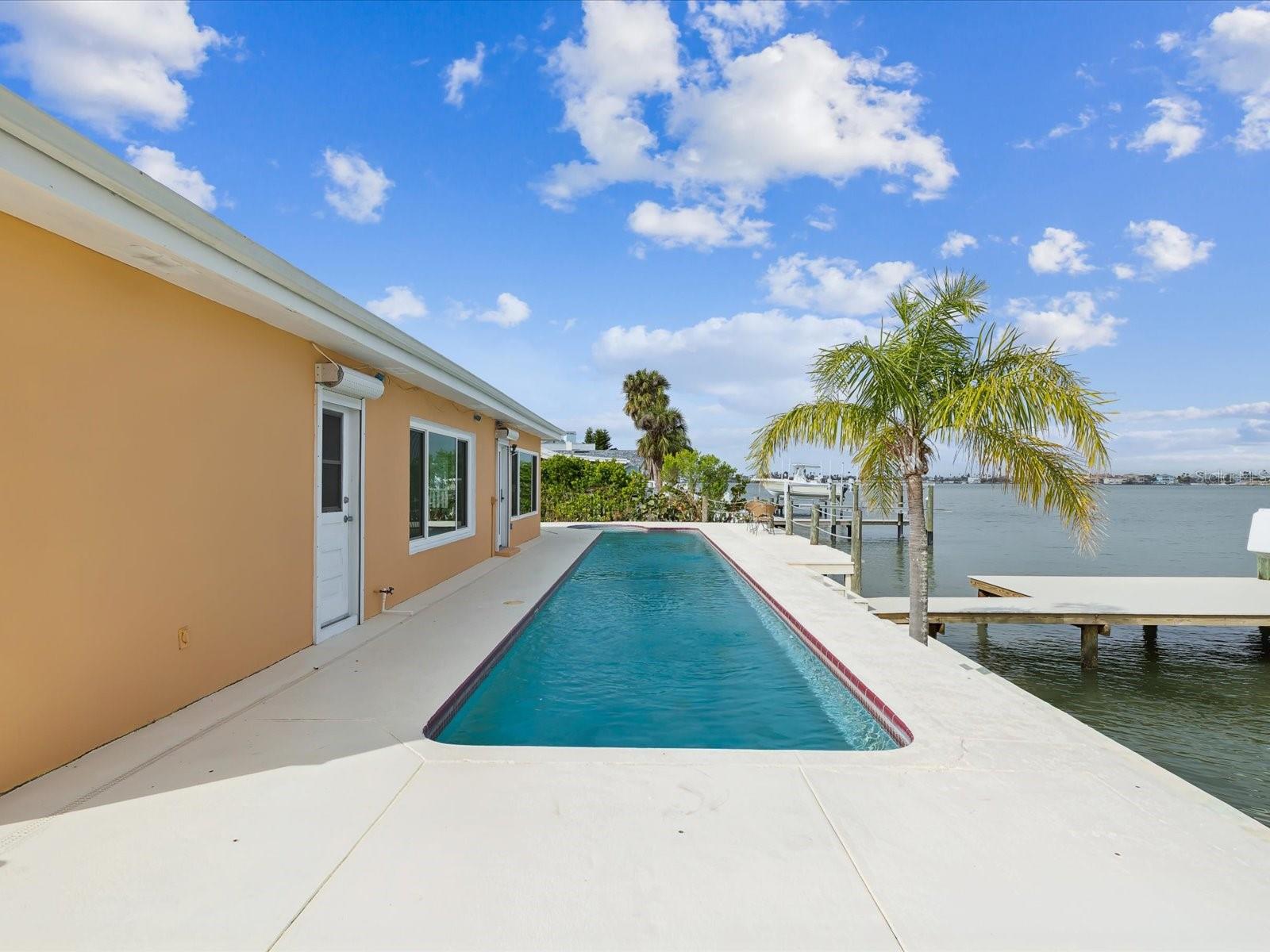 11549 48TH AVE N, ST PETERSBURG, FL, 33708