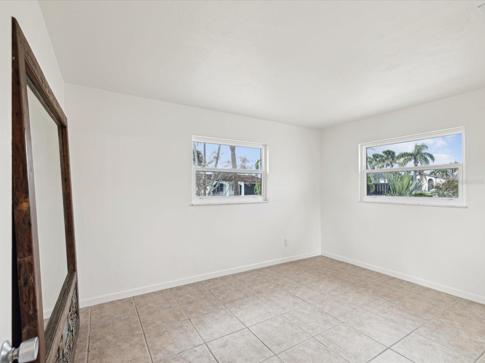 11549 48TH AVE N, ST PETERSBURG, FL, 33708