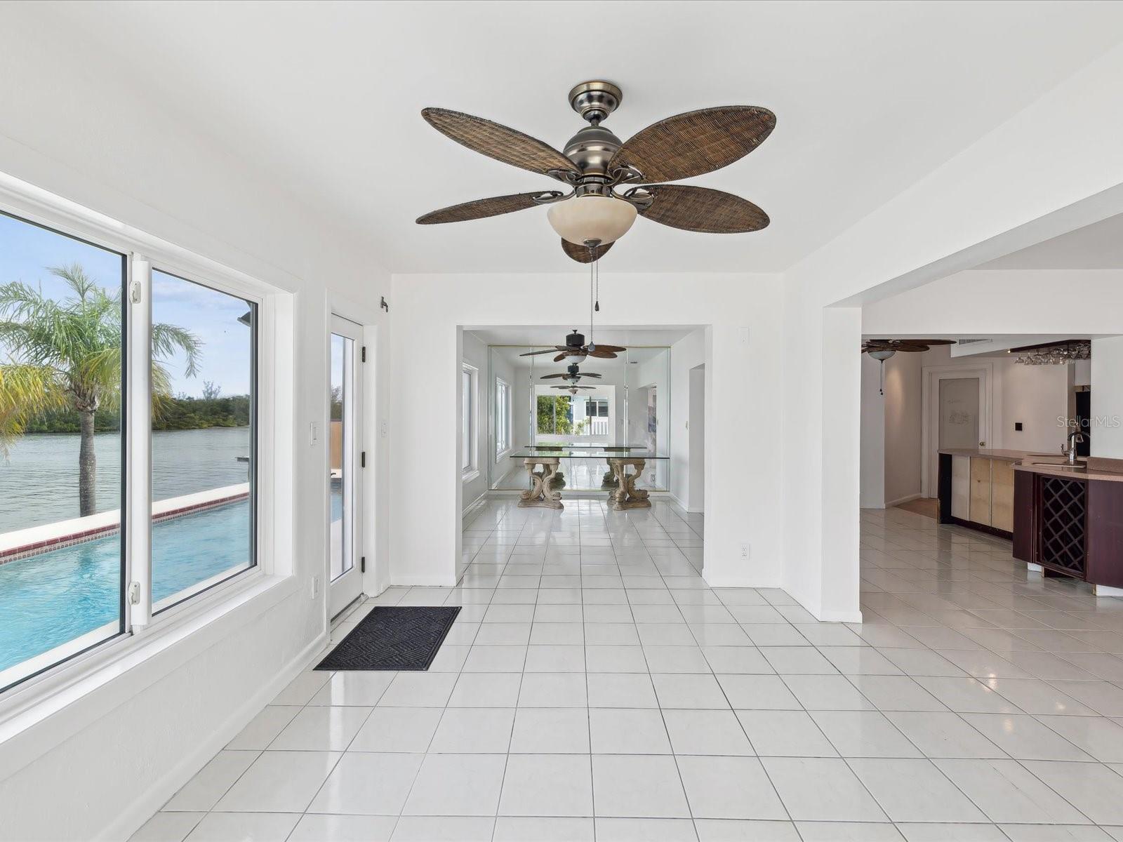 11549 48TH AVE N, ST PETERSBURG, FL, 33708