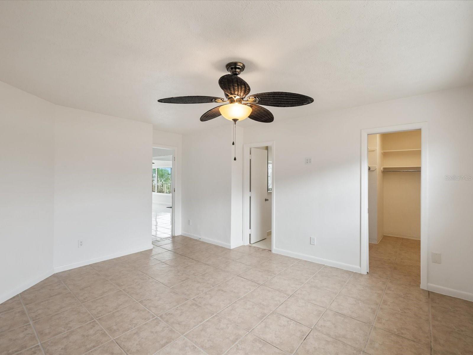 11549 48TH AVE N, ST PETERSBURG, FL, 33708