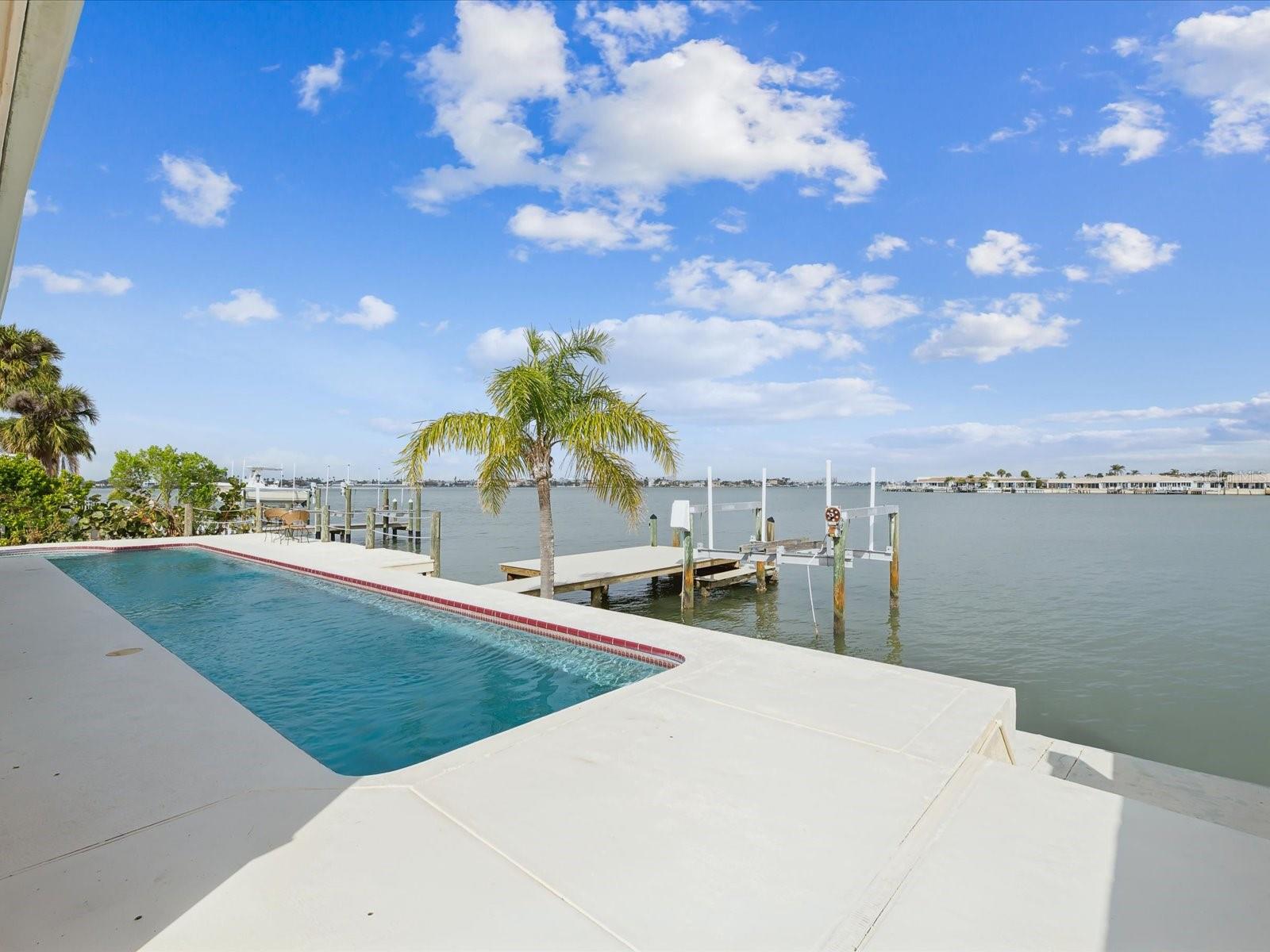 11549 48TH AVE N, ST PETERSBURG, FL, 33708