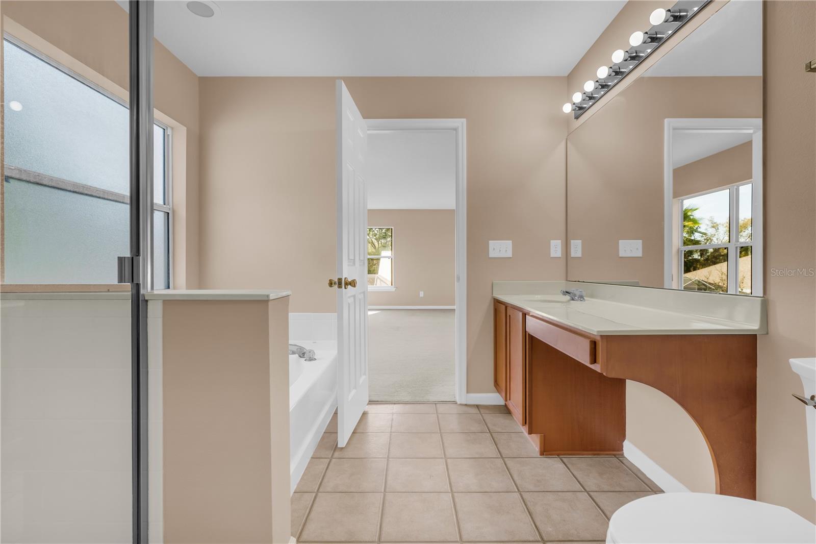 29 LOUISVILLE DR, PALM COAST, FL, 32137