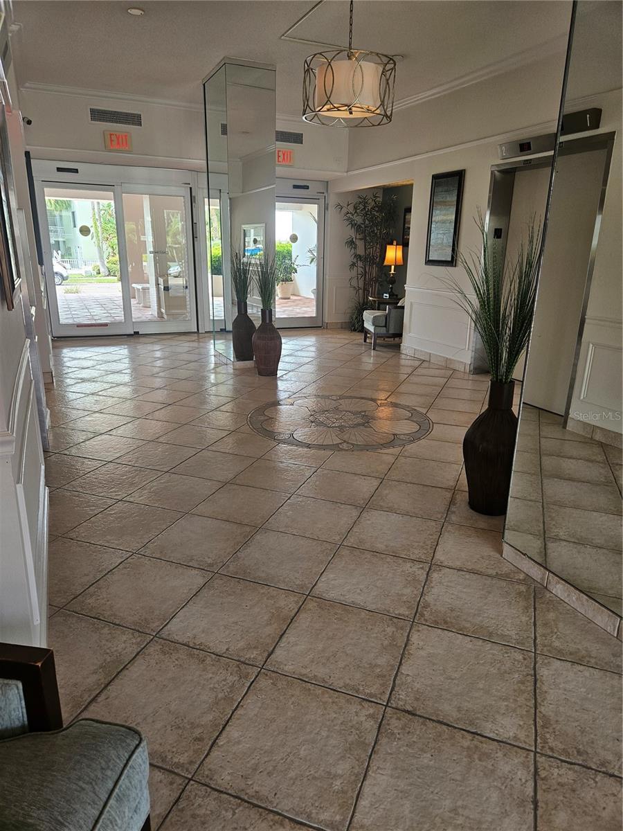 851 BAYWAY BLVD #606, CLEARWATER BEACH, FL, 33767