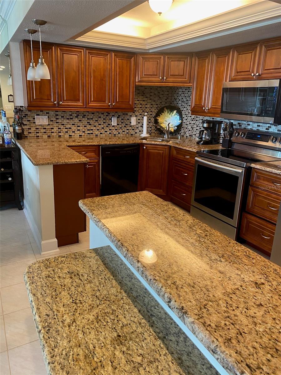 851 BAYWAY BLVD #606, CLEARWATER BEACH, FL, 33767