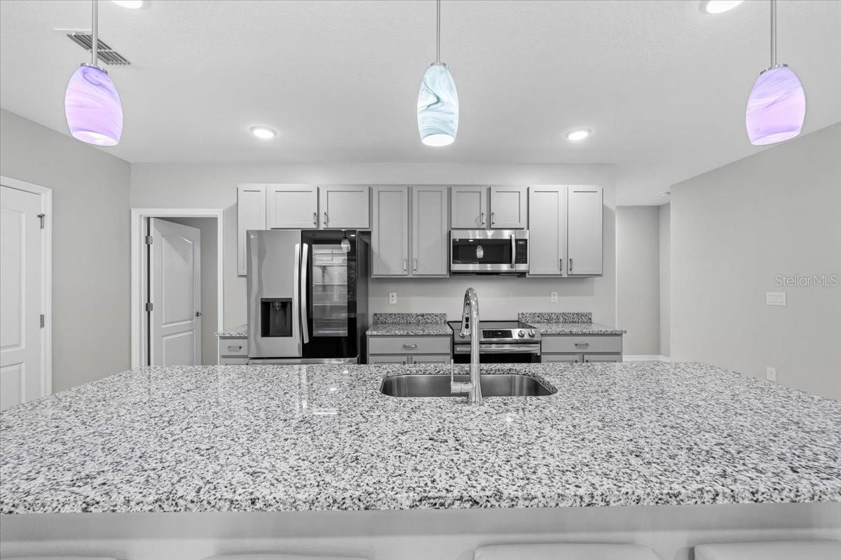 197 PARKVIEW DR, PALM COAST, FL, 32164