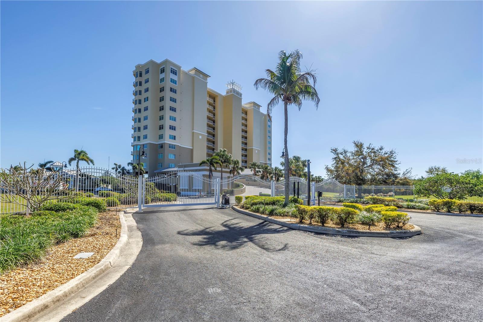 10851 MANGROVE CAY LN NE #714, ST PETERSBURG, FL, 33716