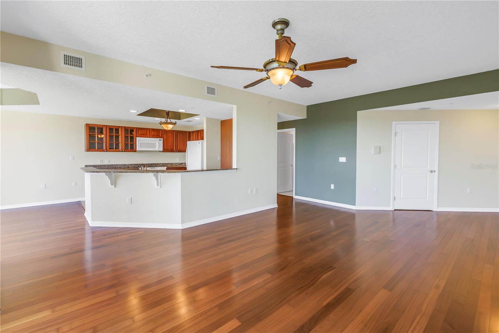 10851 MANGROVE CAY LN NE #714, ST PETERSBURG, FL, 33716