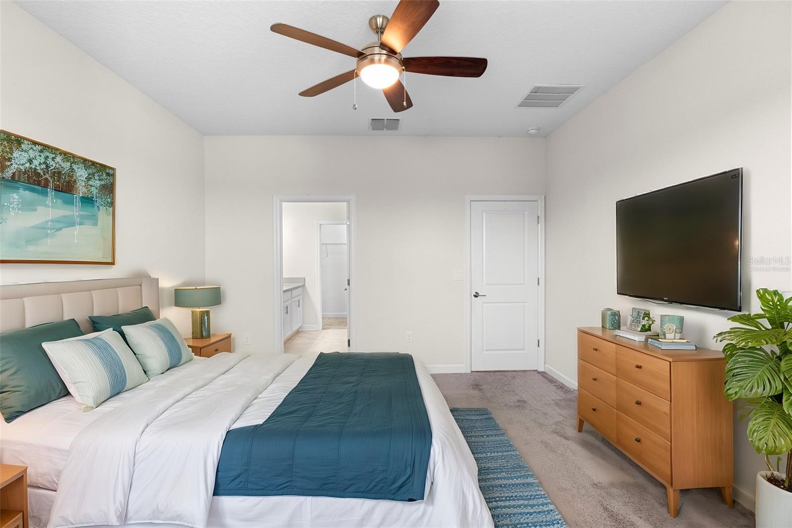 1033 BLACKWOLF RUN RD, DAVENPORT, FL, 33896