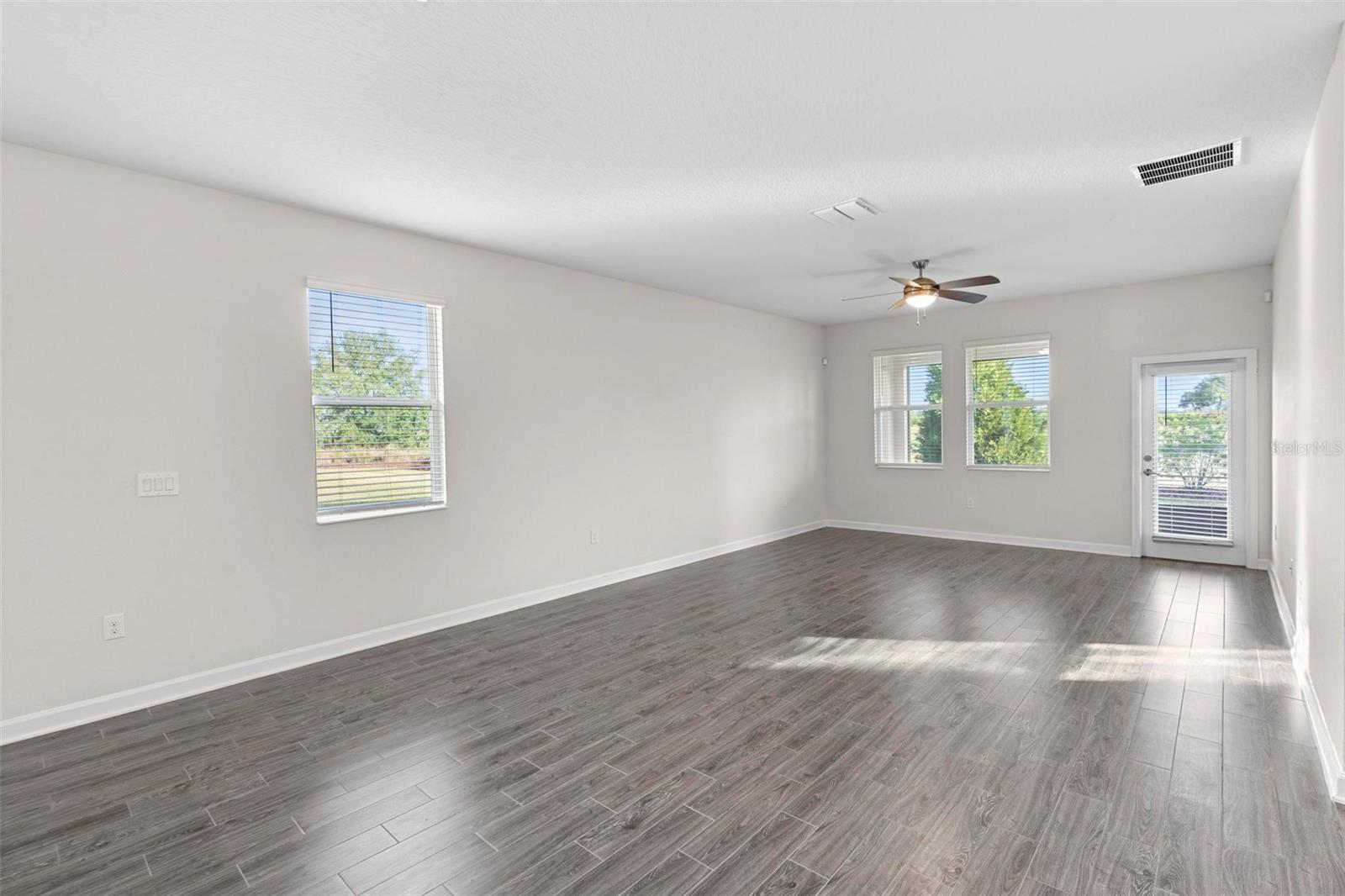 1033 BLACKWOLF RUN RD, DAVENPORT, FL, 33896