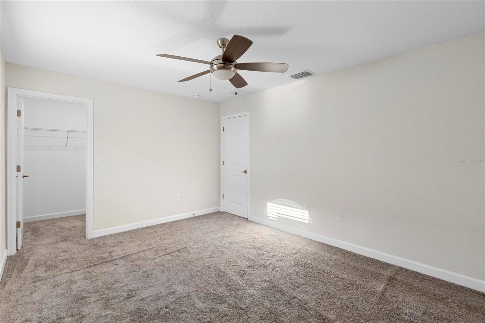 1033 BLACKWOLF RUN RD, DAVENPORT, FL, 33896