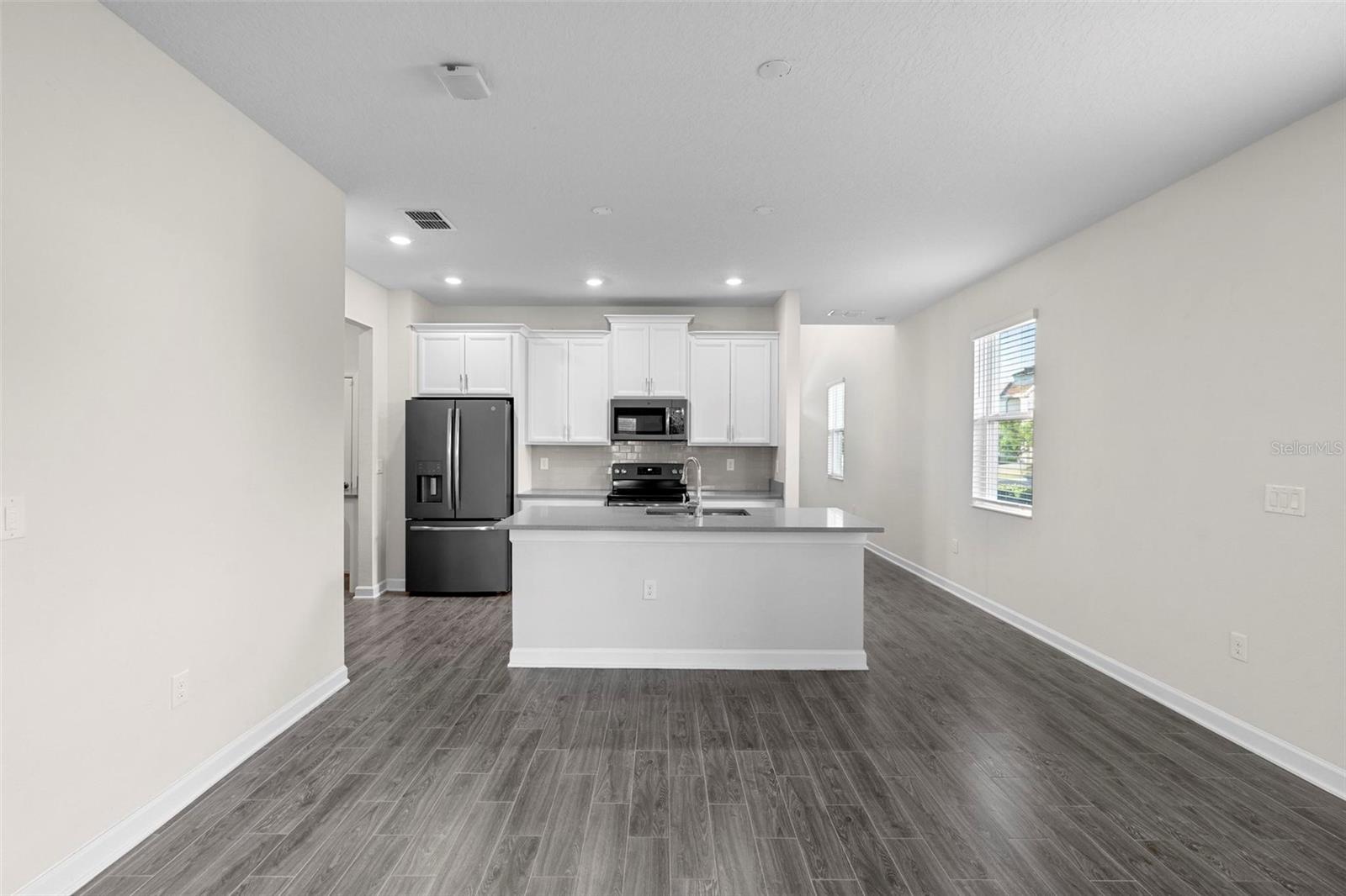 1033 BLACKWOLF RUN RD, DAVENPORT, FL, 33896