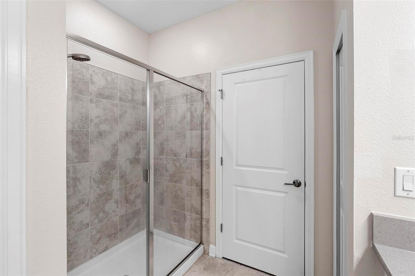 1033 BLACKWOLF RUN RD, DAVENPORT, FL, 33896