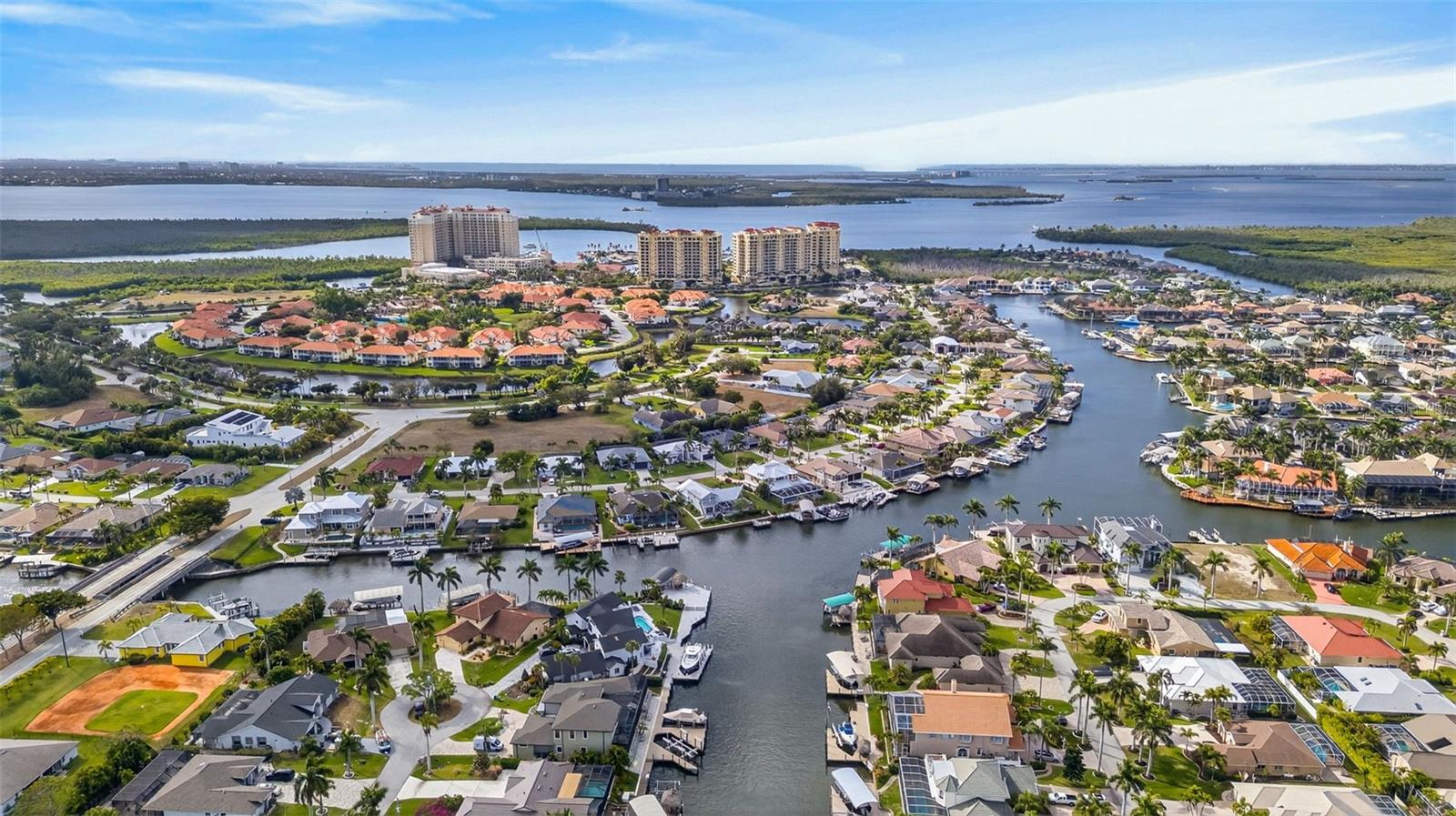 5332 SW 11TH PL, CAPE CORAL, FL, 33914