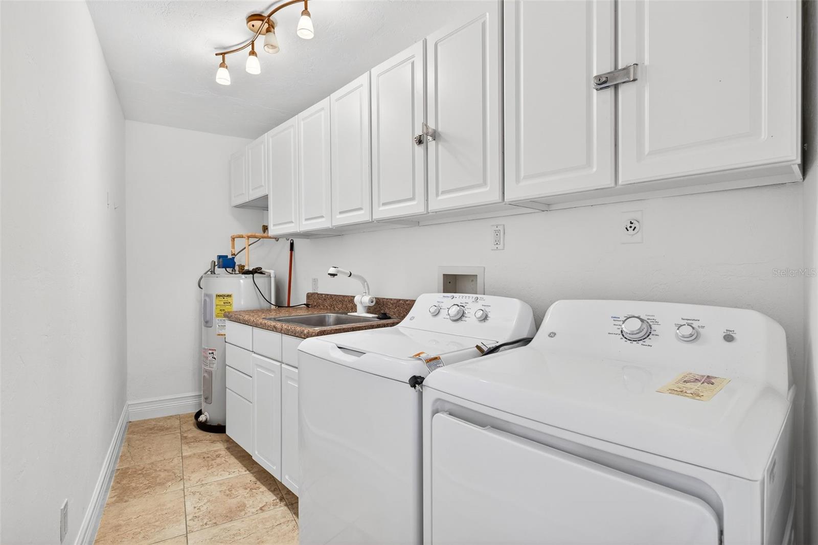 5332 SW 11TH PL, CAPE CORAL, FL, 33914