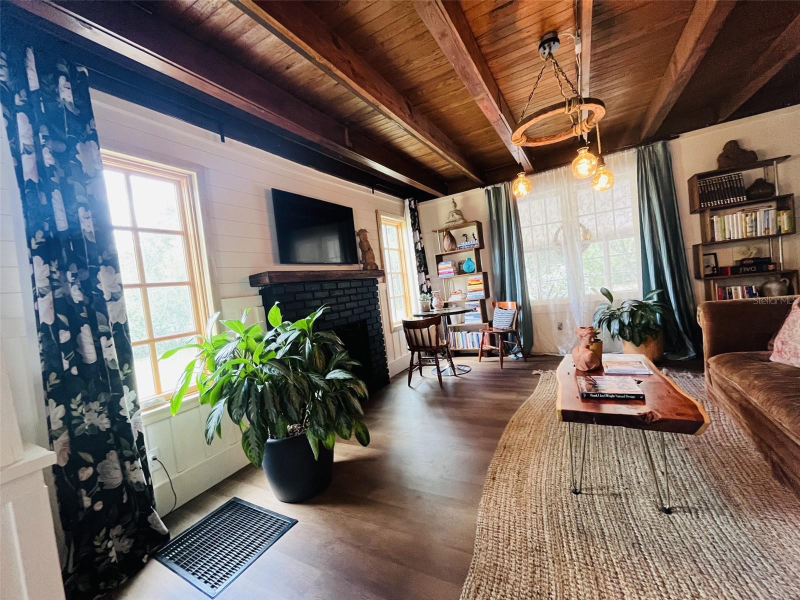 18700 RAVENSWOOD RD, ALTOONA, FL, 32702