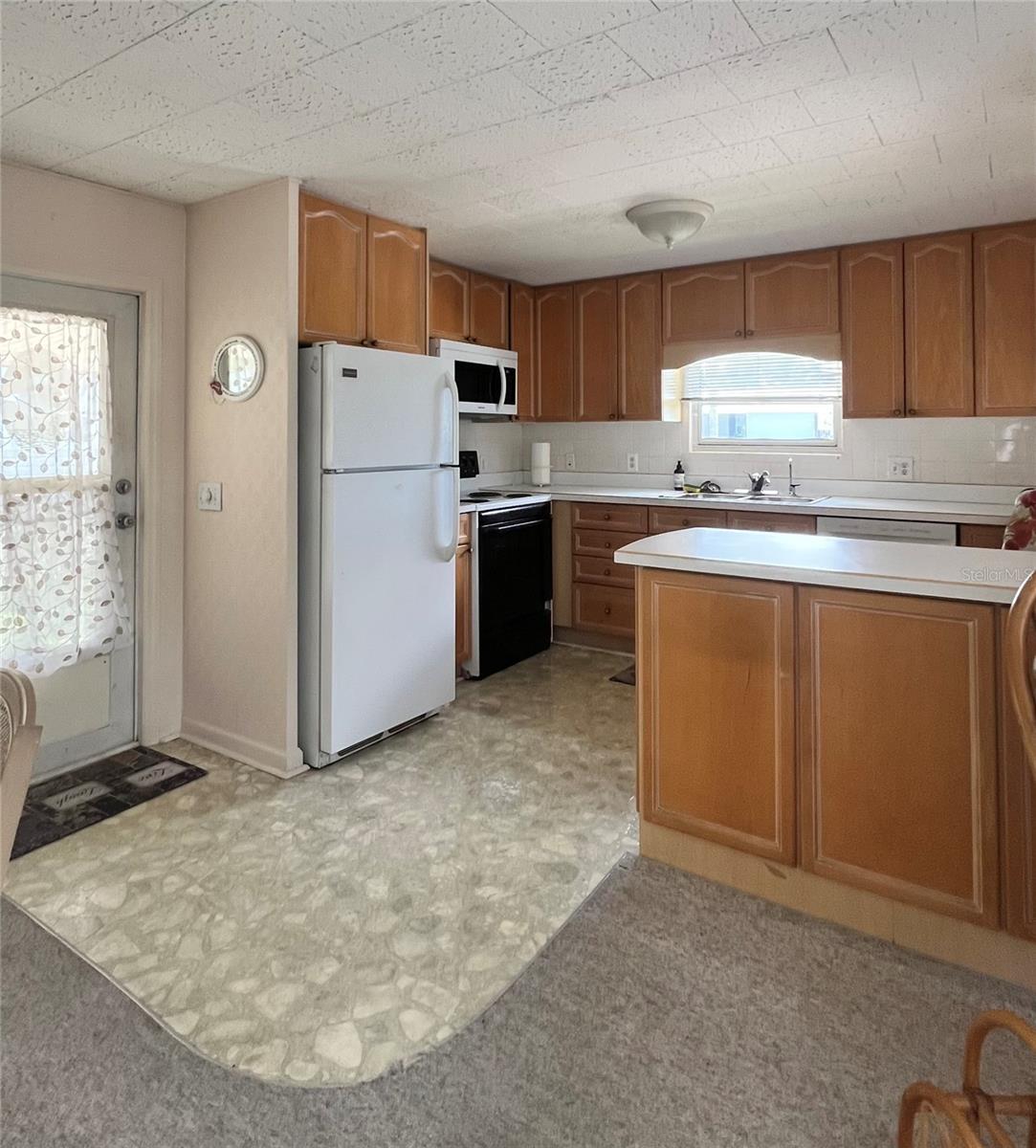 1100 BELCHER RD S #64, LARGO, FL, 33771