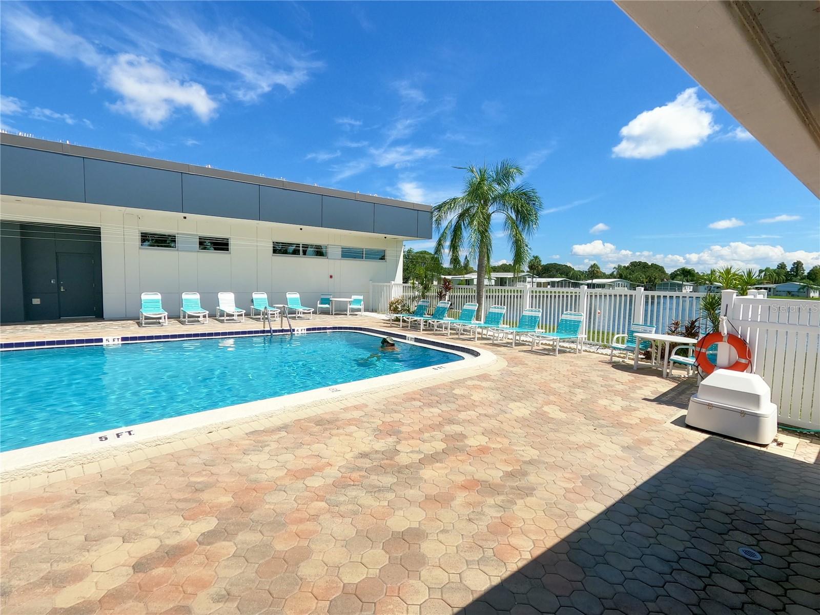 1100 BELCHER RD S #64, LARGO, FL, 33771