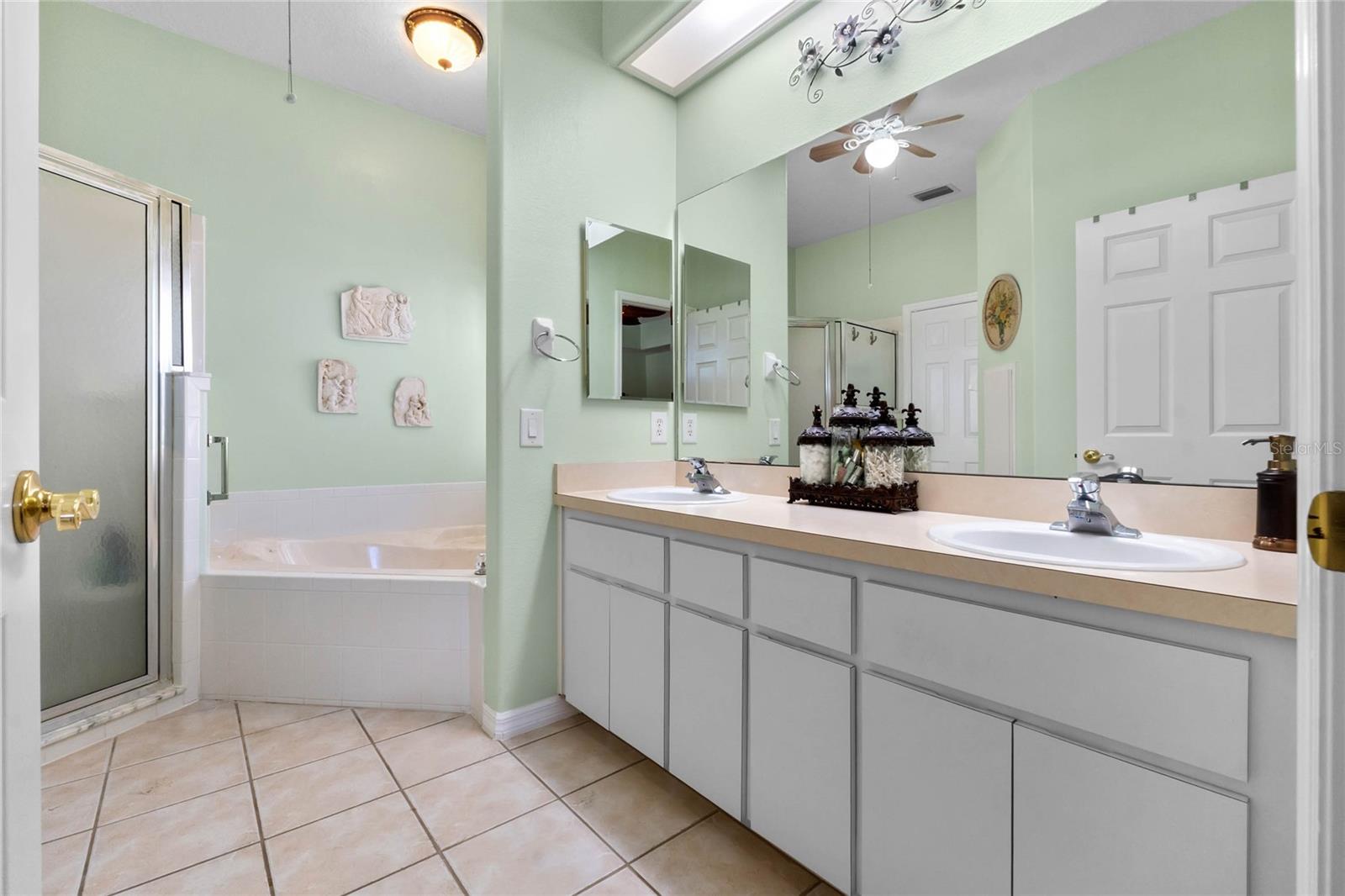 4717 INVERNESS DR, LEESBURG, FL, 34748