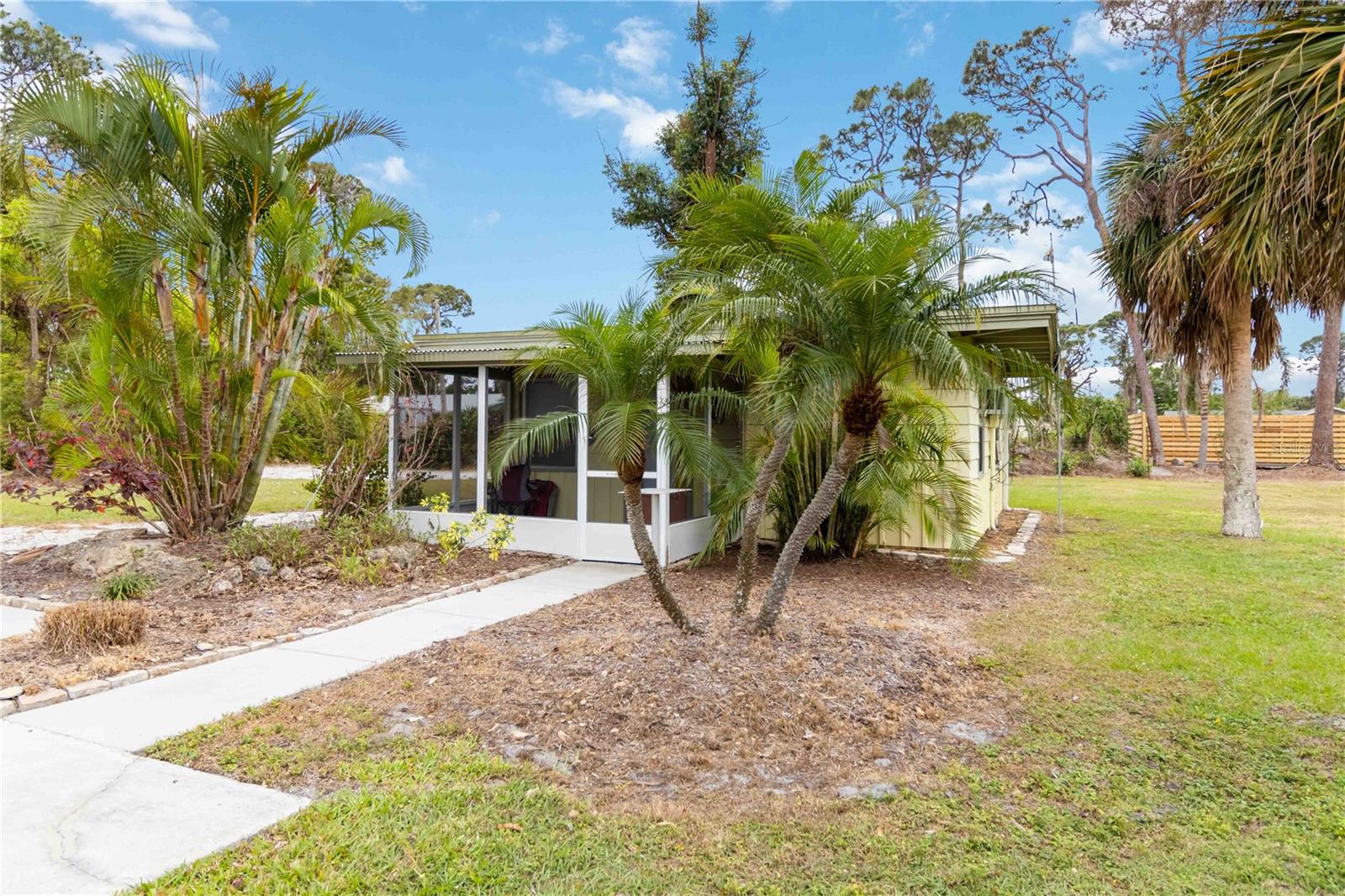 212 GULF AVE, NOKOMIS, FL, 34275