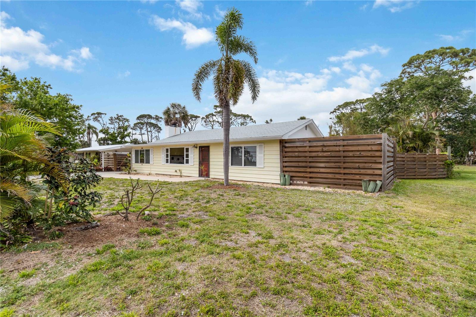217 PALM AVE E, NOKOMIS, FL, 34275