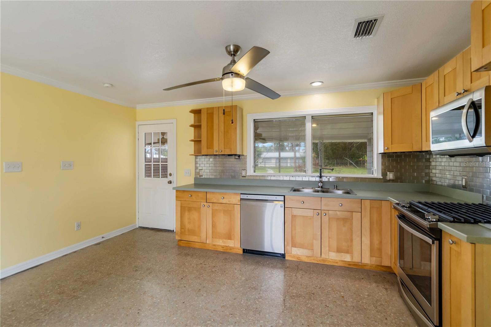 217 PALM AVE E, NOKOMIS, FL, 34275