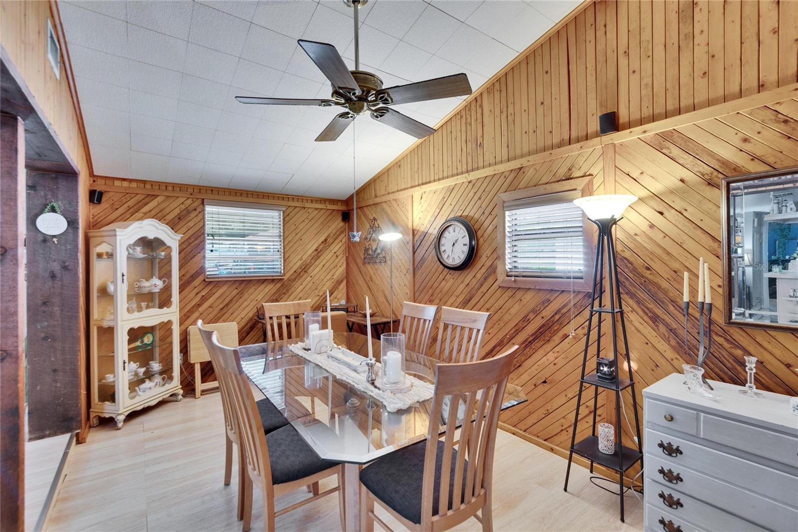 1655 OWEN DR, CLEARWATER, FL, 33759