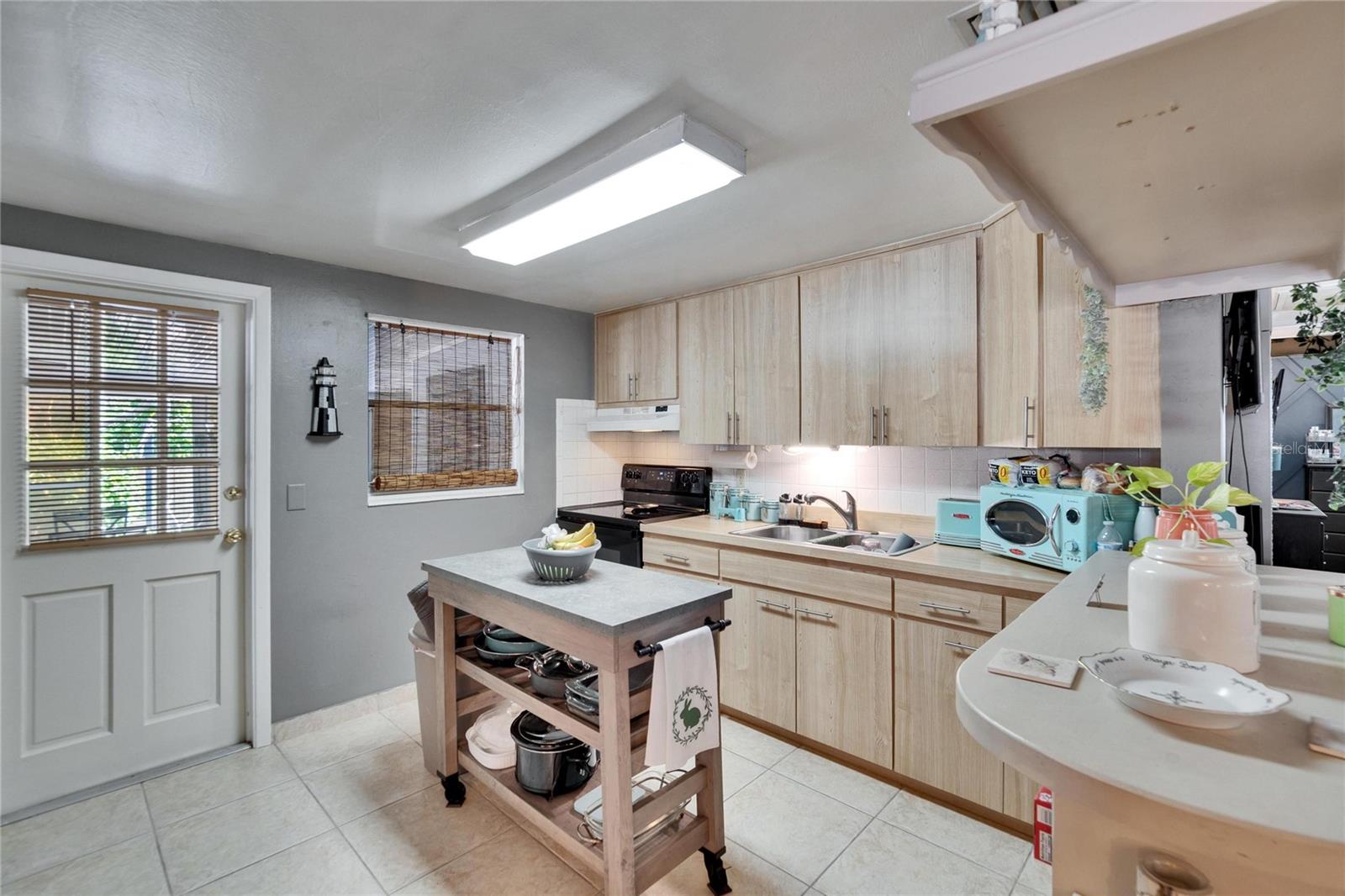 1655 OWEN DR, CLEARWATER, FL, 33759