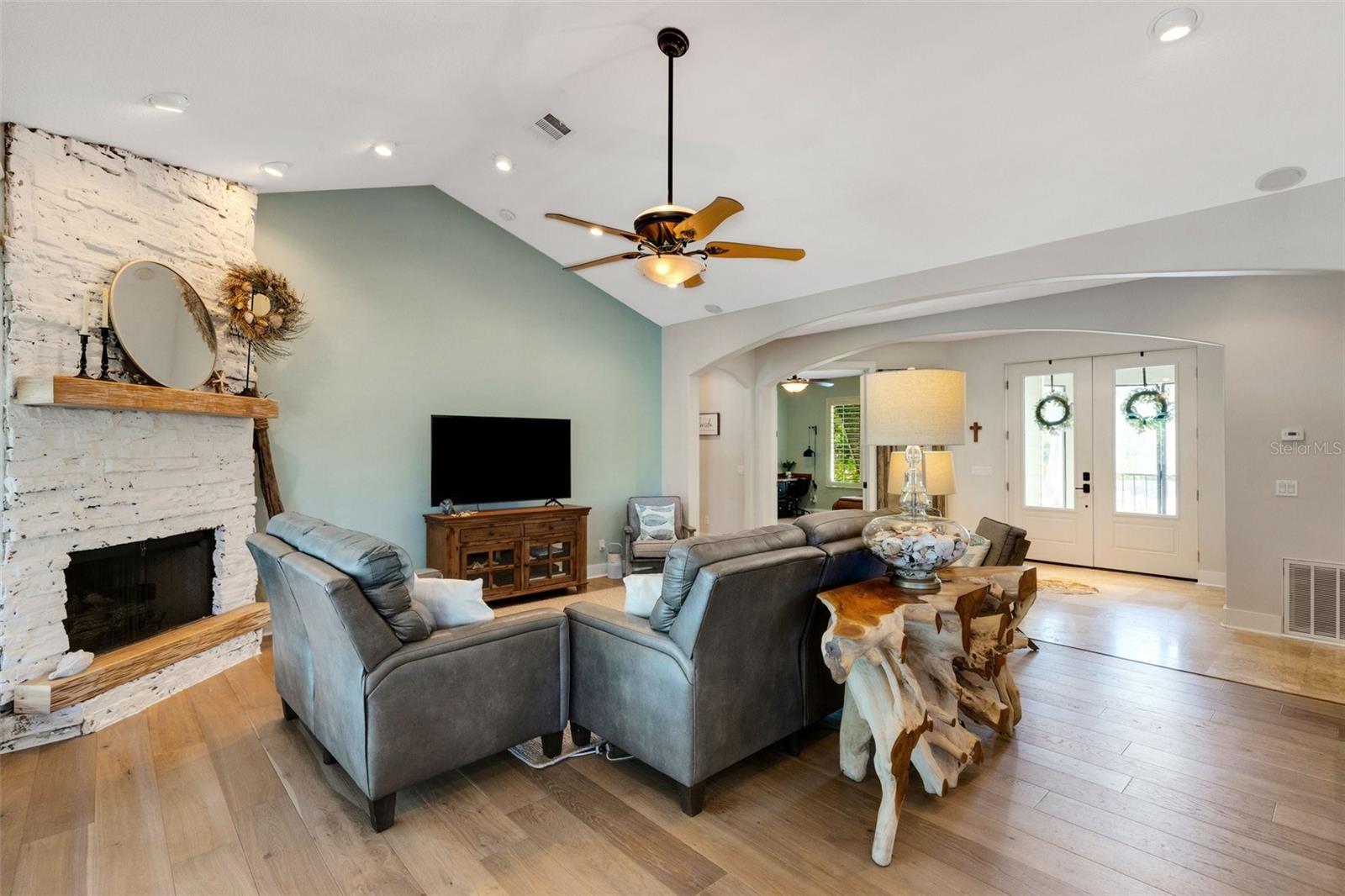 1657 BAYSHORE DR, ENGLEWOOD, FL, 34223