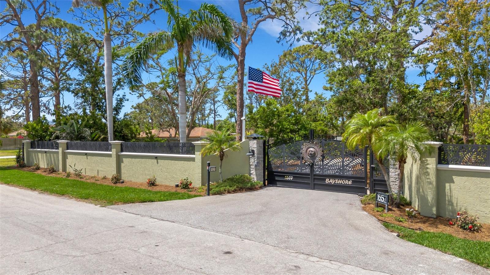 1657 BAYSHORE DR, ENGLEWOOD, FL, 34223
