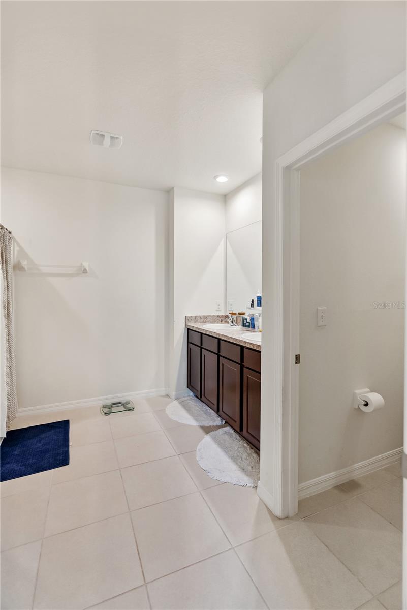 5868 CALLA LILLY DR, SARASOTA, FL, 34232