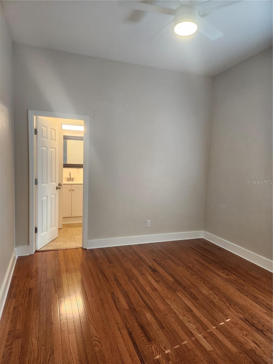 1923 W PINE ST, TAMPA, FL, 33607