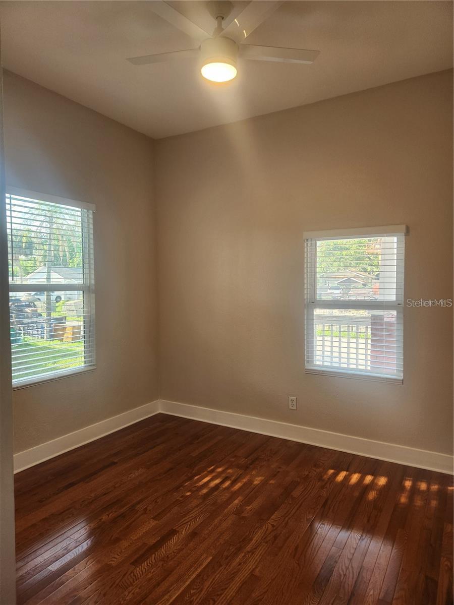 1923 W PINE ST, TAMPA, FL, 33607