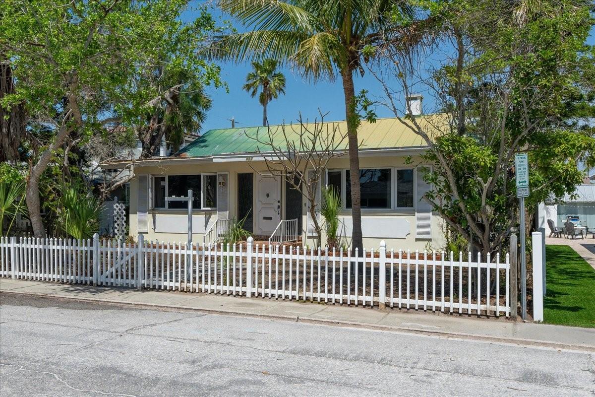 107 13TH AVE, ST PETE BEACH, FL, 33706