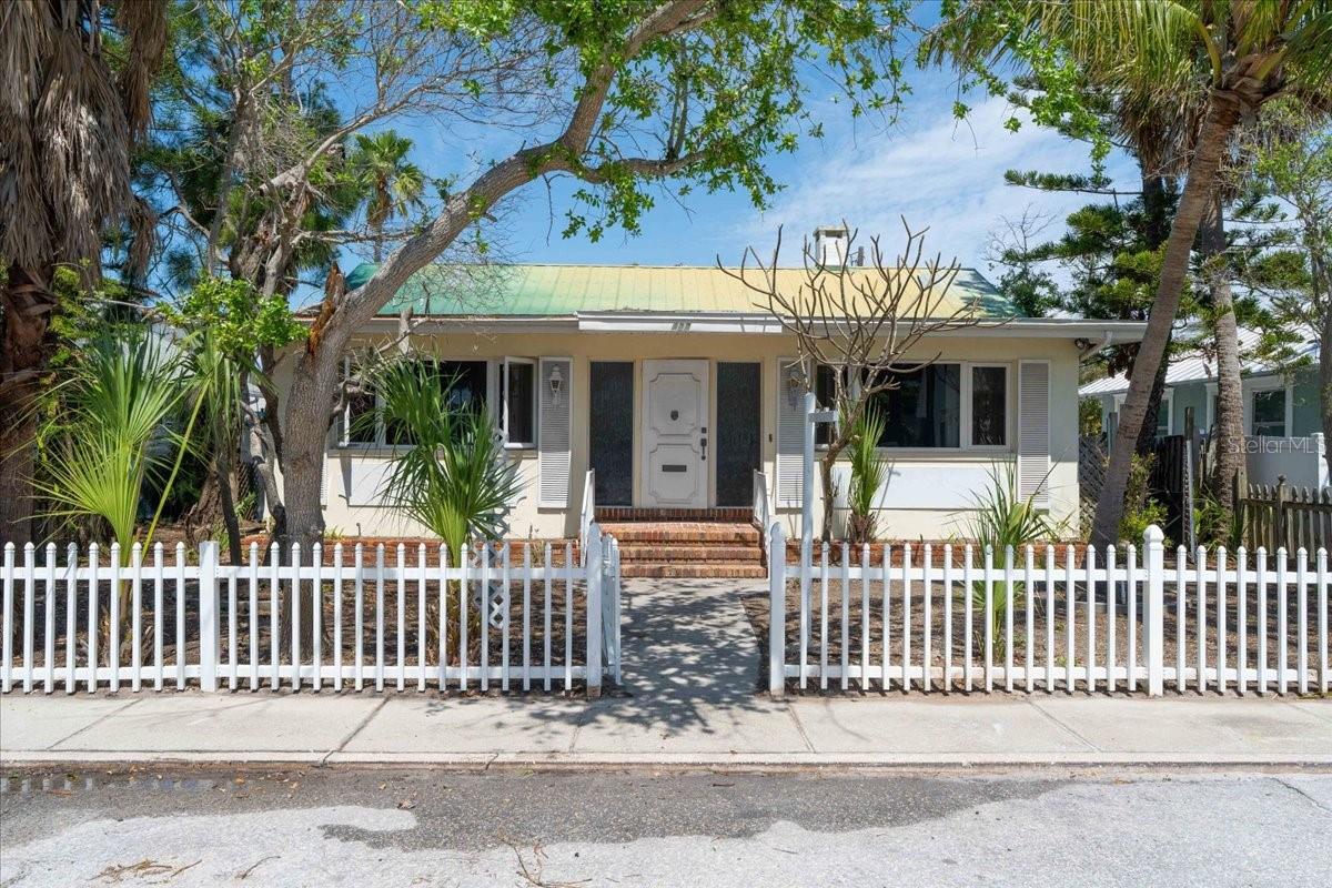 107 13TH AVE, ST PETE BEACH, FL, 33706