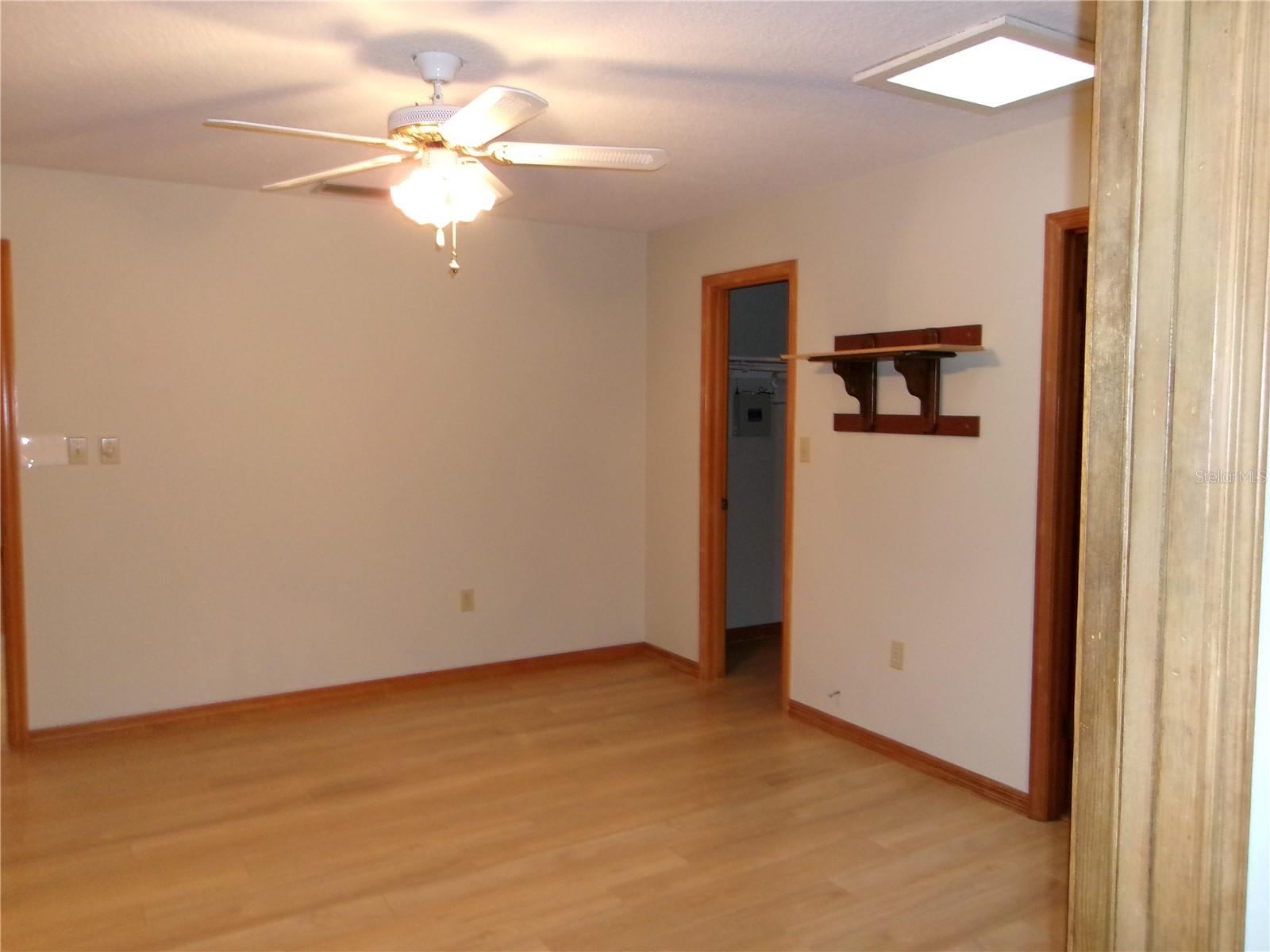 26225 TROON AVE, MOUNT PLYMOUTH, FL, 32776