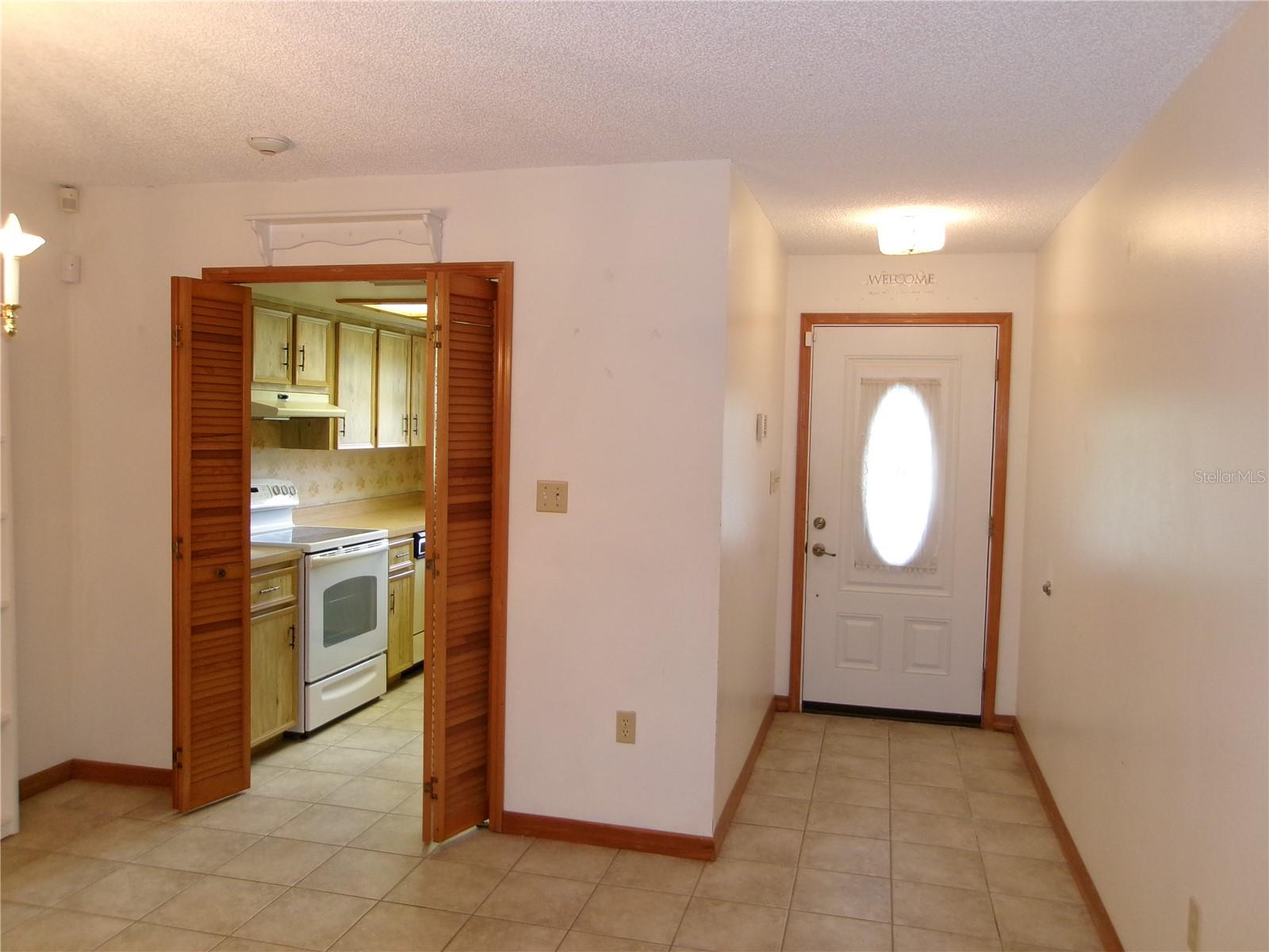 26225 TROON AVE, MOUNT PLYMOUTH, FL, 32776