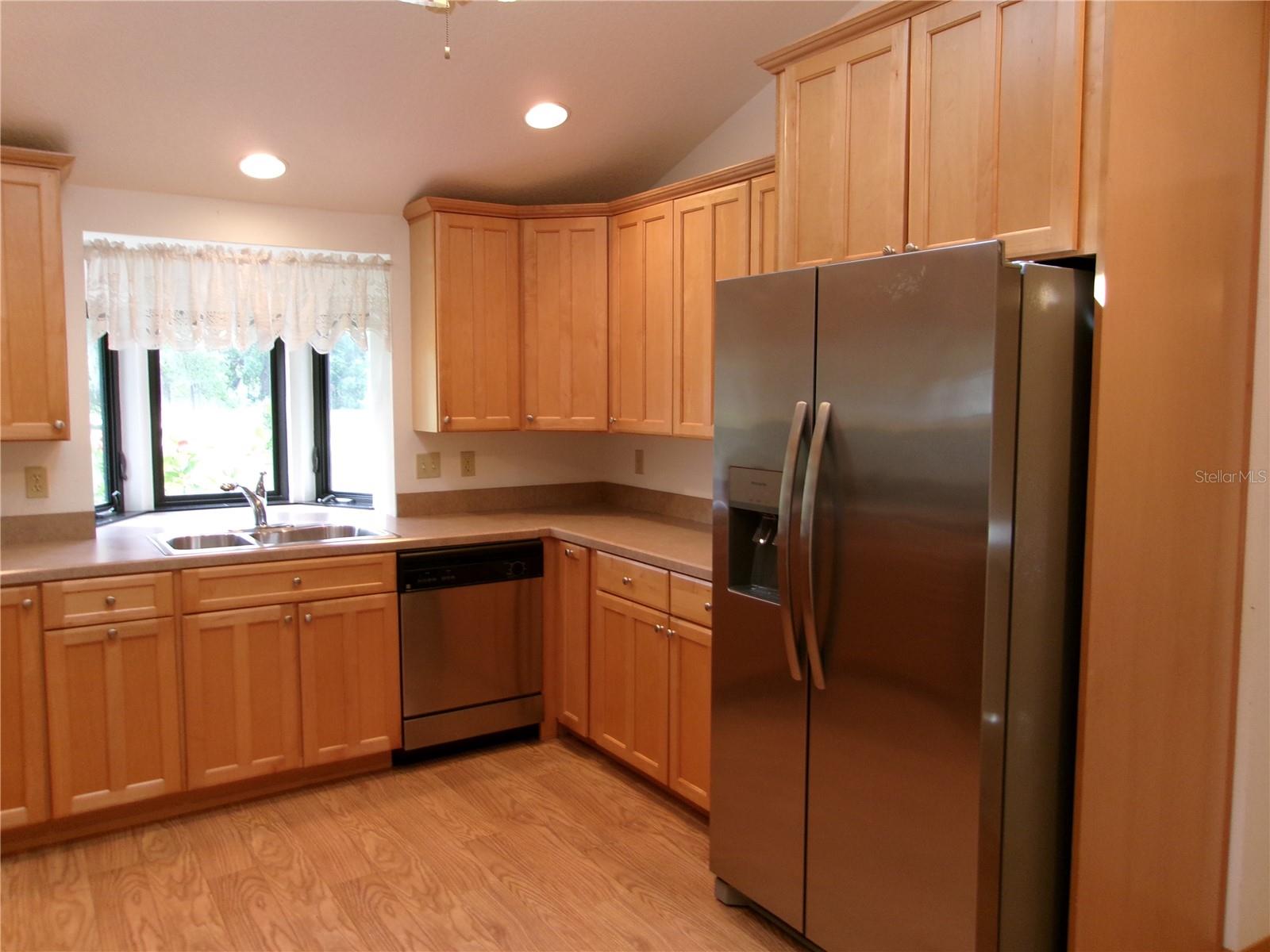 26225 TROON AVE, MOUNT PLYMOUTH, FL, 32776