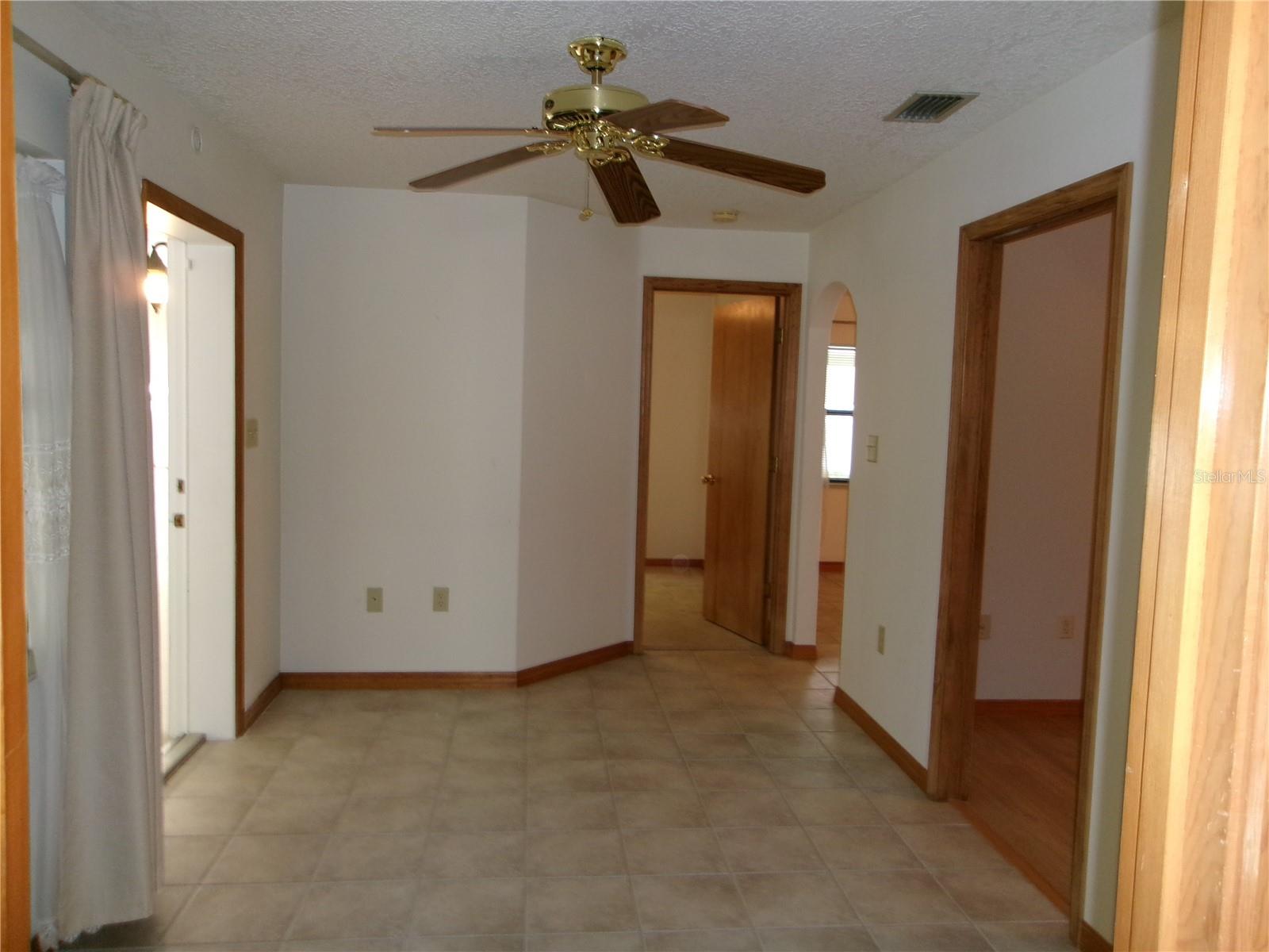 26225 TROON AVE, MOUNT PLYMOUTH, FL, 32776