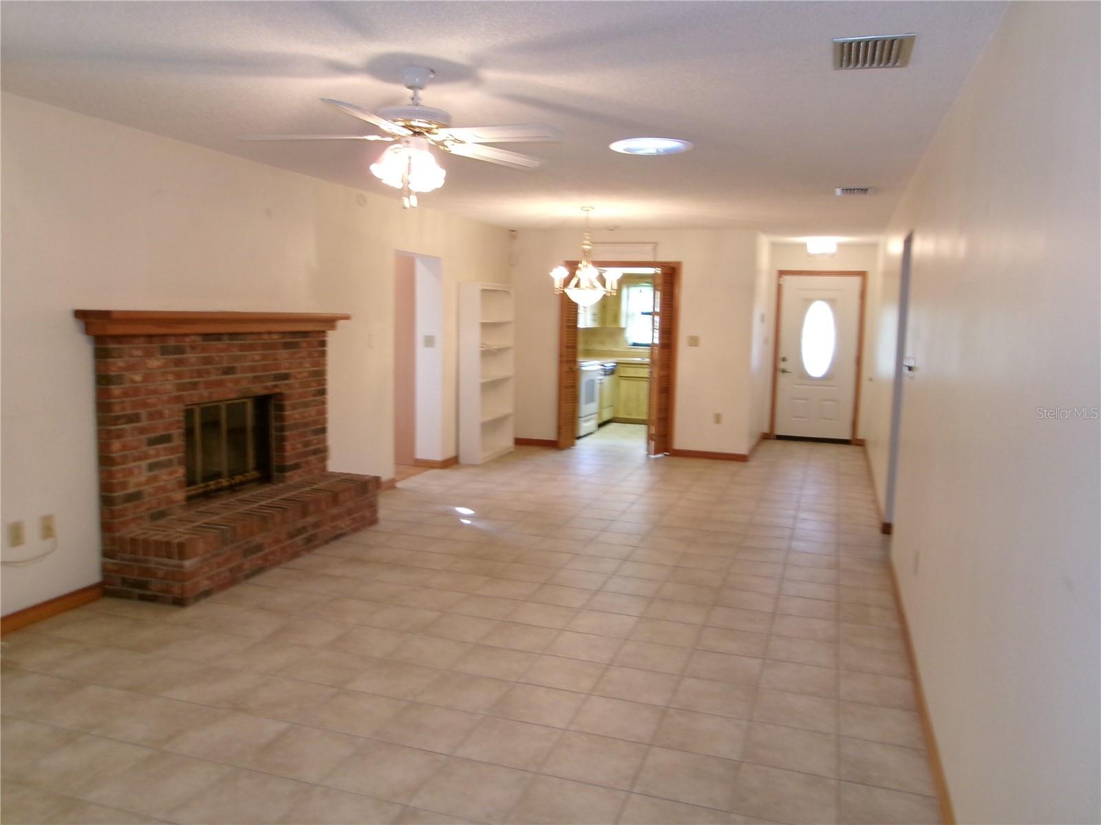 26225 TROON AVE, MOUNT PLYMOUTH, FL, 32776