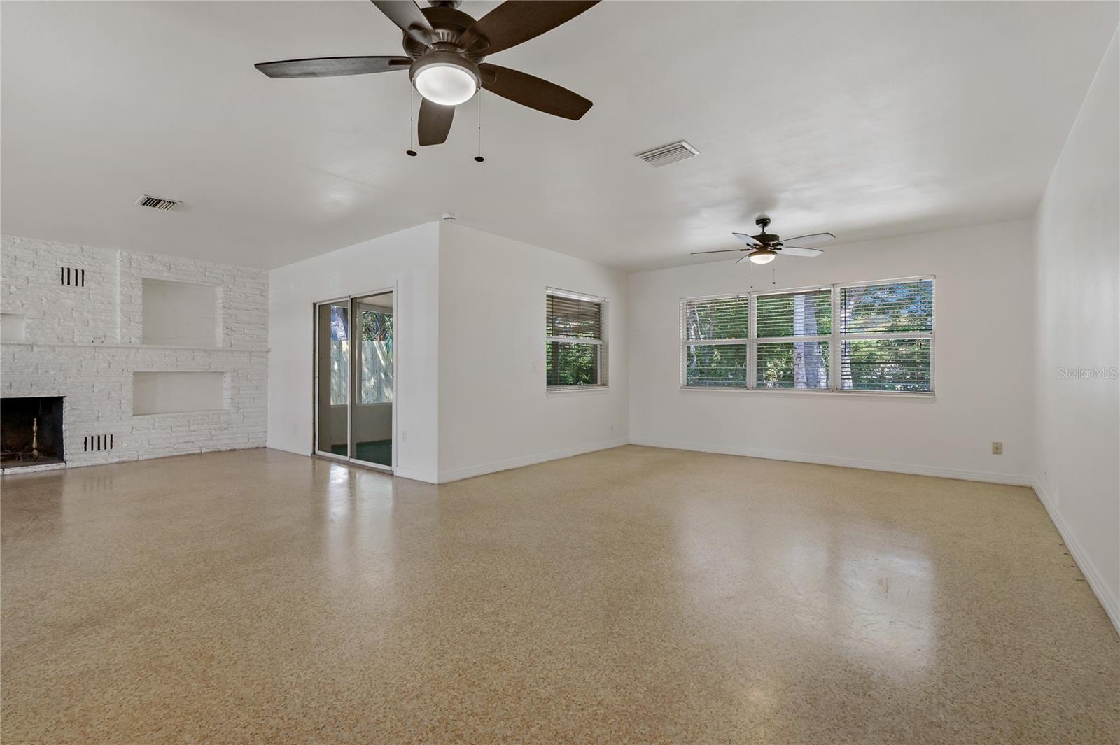 2485 BELVOIR BLVD, SARASOTA, FL, 34237