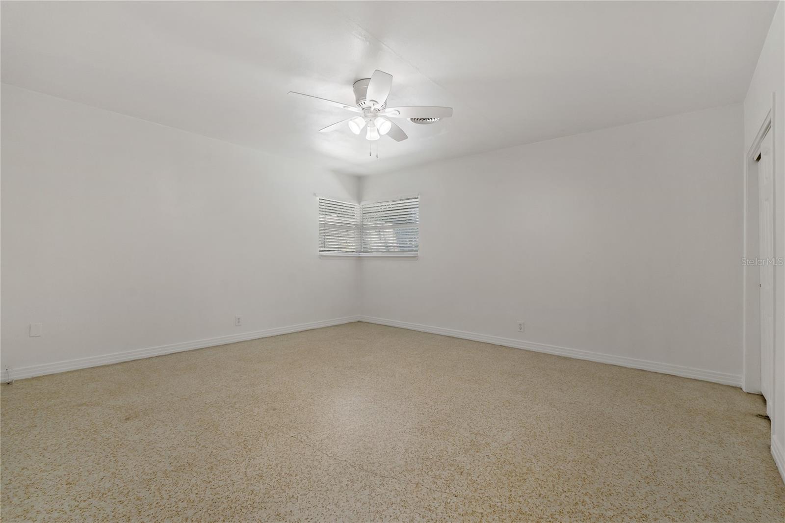 2485 BELVOIR BLVD, SARASOTA, FL, 34237