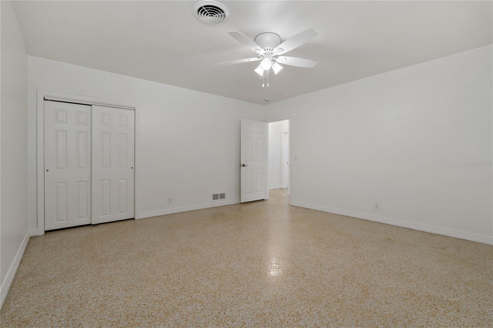 2485 BELVOIR BLVD, SARASOTA, FL, 34237