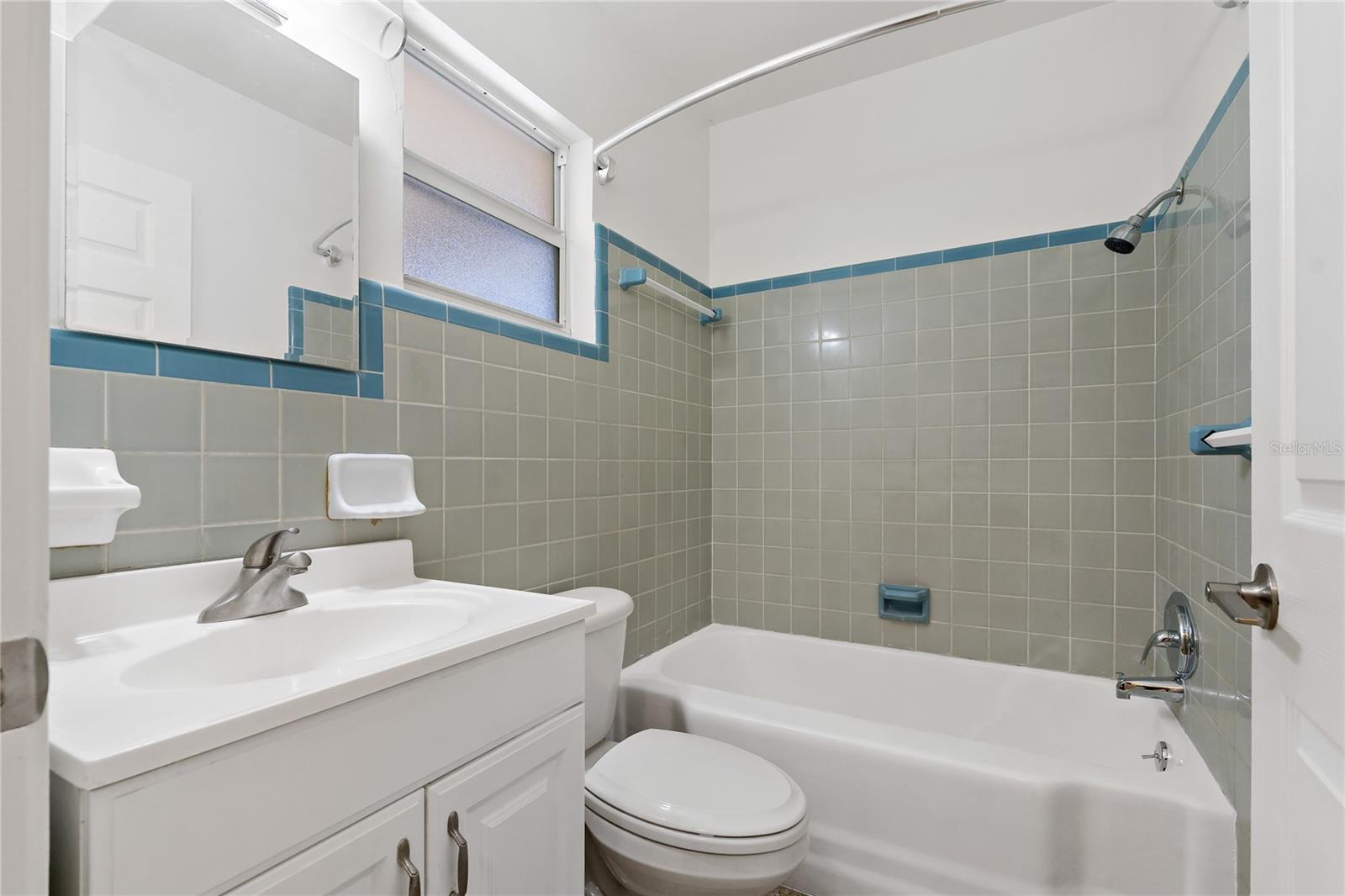 2485 BELVOIR BLVD, SARASOTA, FL, 34237