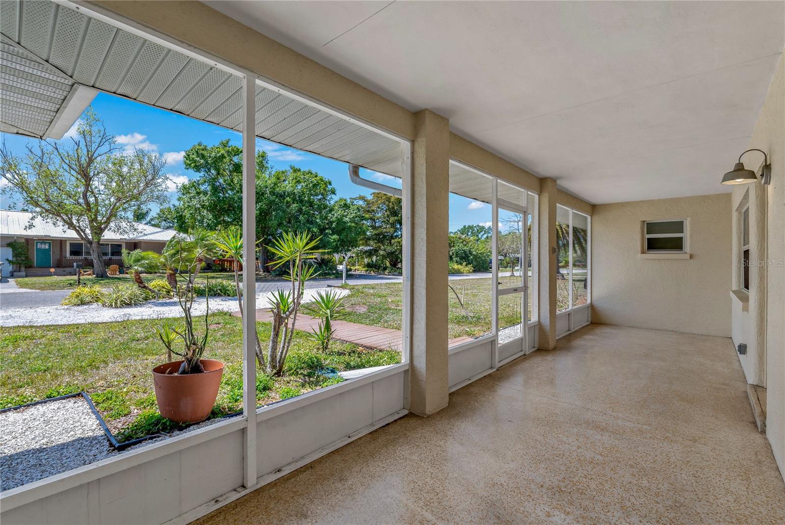 2485 BELVOIR BLVD, SARASOTA, FL, 34237