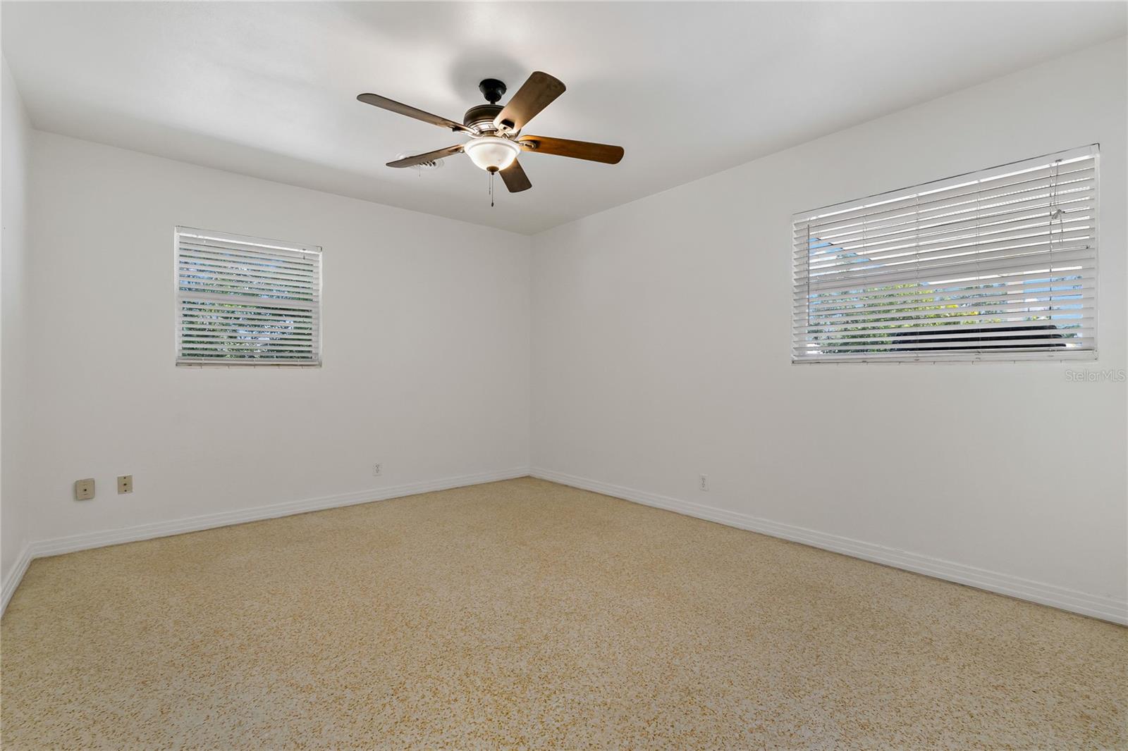 2485 BELVOIR BLVD, SARASOTA, FL, 34237