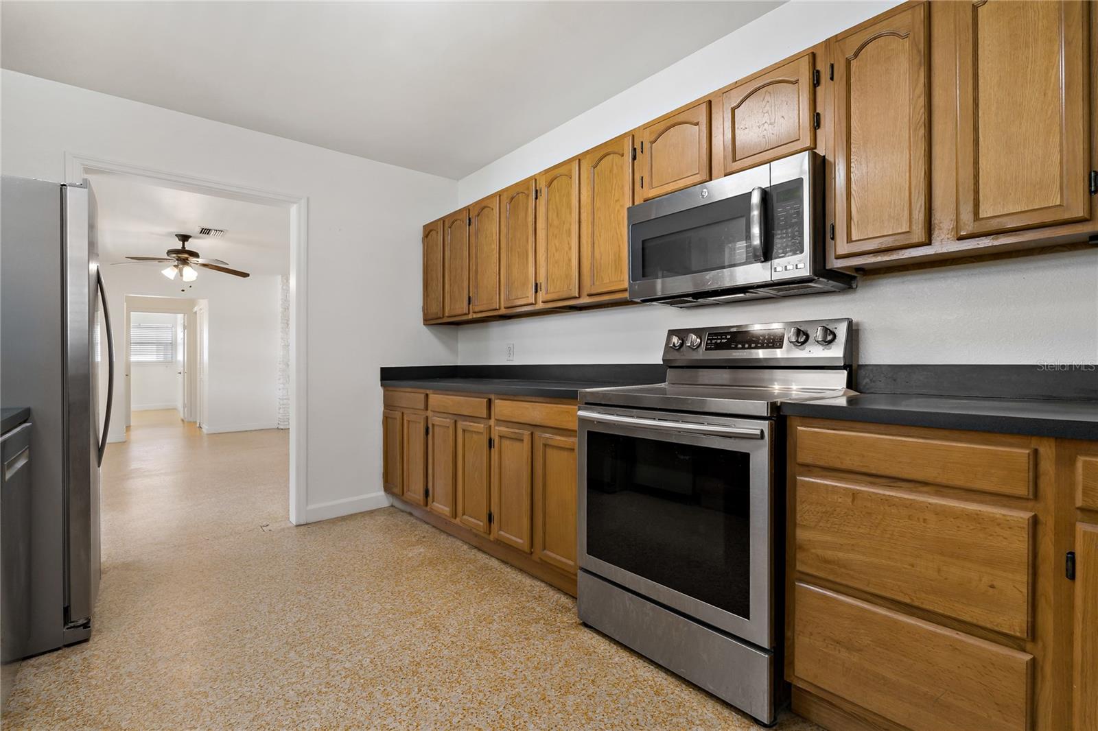 2485 BELVOIR BLVD, SARASOTA, FL, 34237